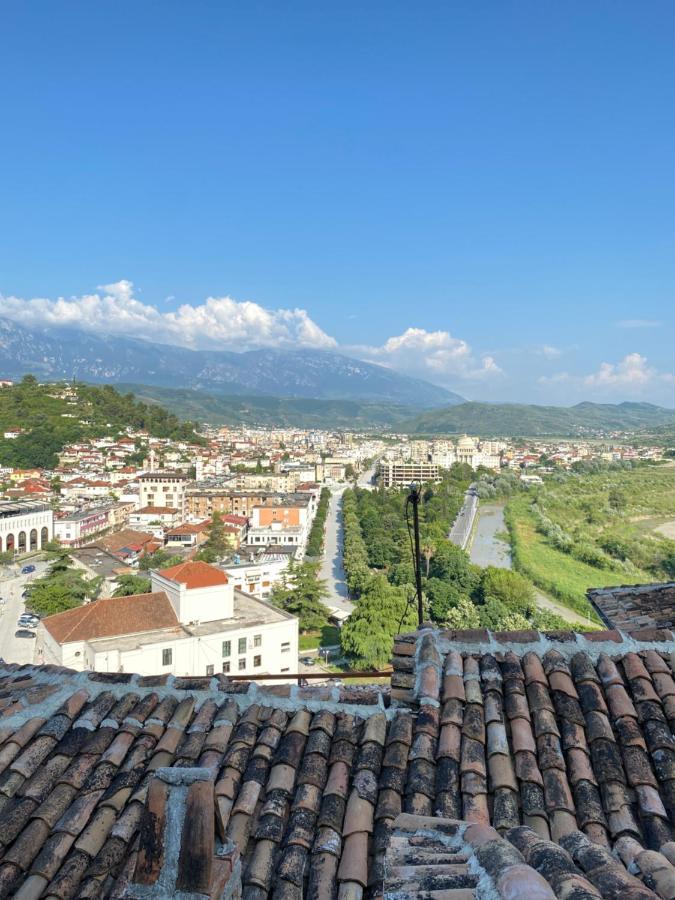 Aria Baci Guest House Berat Exterior photo