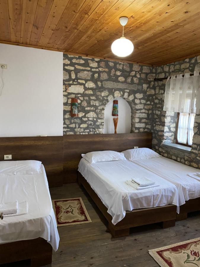 Aria Baci Guest House Berat Exterior photo