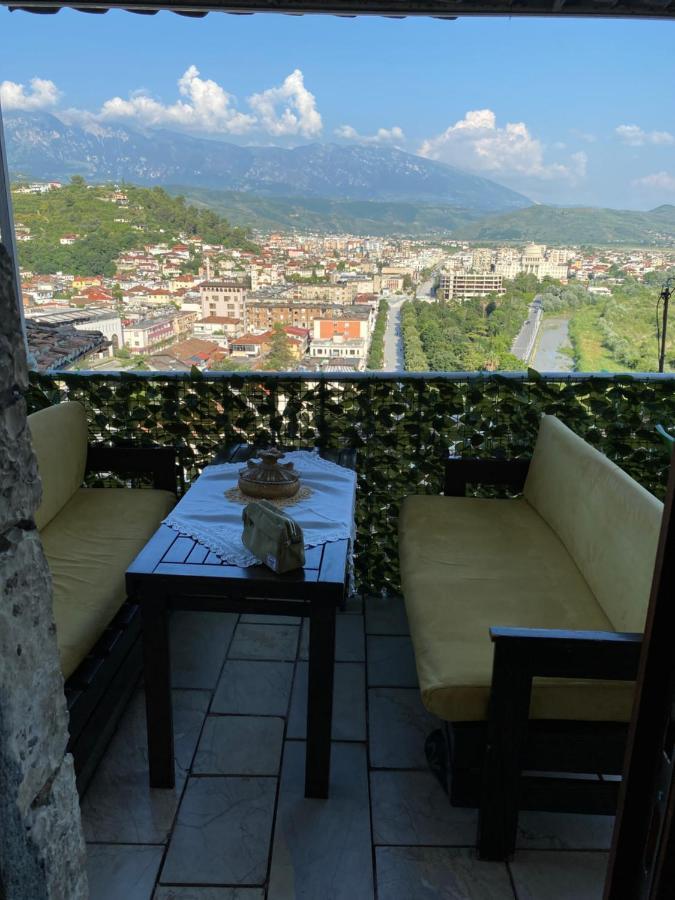Aria Baci Guest House Berat Exterior photo